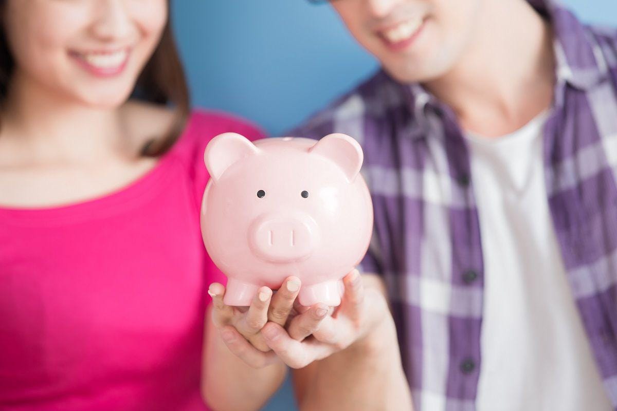 Ilustrasi keuangan rumah tangga (Shutterstock/Aslysun)