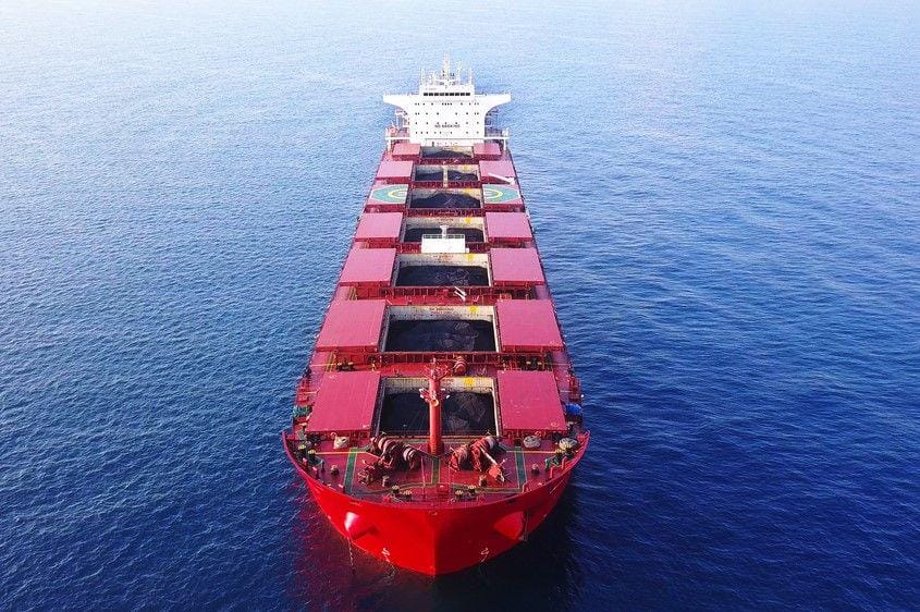 Kapal pengangkut batu bara. (ShutterStock/ImagineStock)