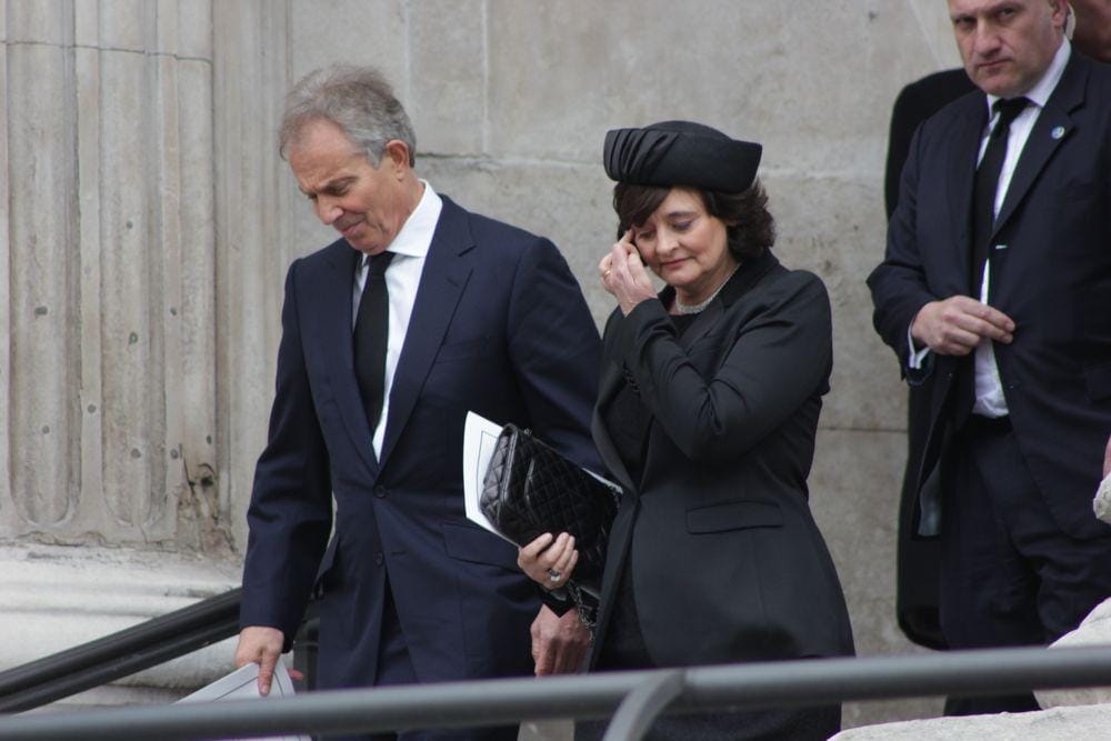 Mantan Perdana Menteri Inggris, Tony Blair dan istrinya, Cherie Blair.(ShutterStock_Georg Schmidt)