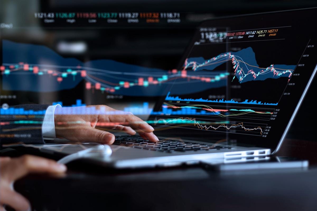 ShutterStock/PopTika