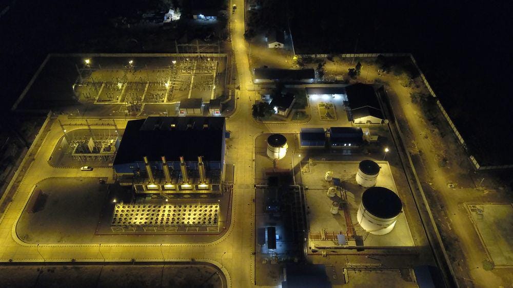 Salah satu pembangkit listrik di Maumere, NTT. (ShutterStock_gungpri)