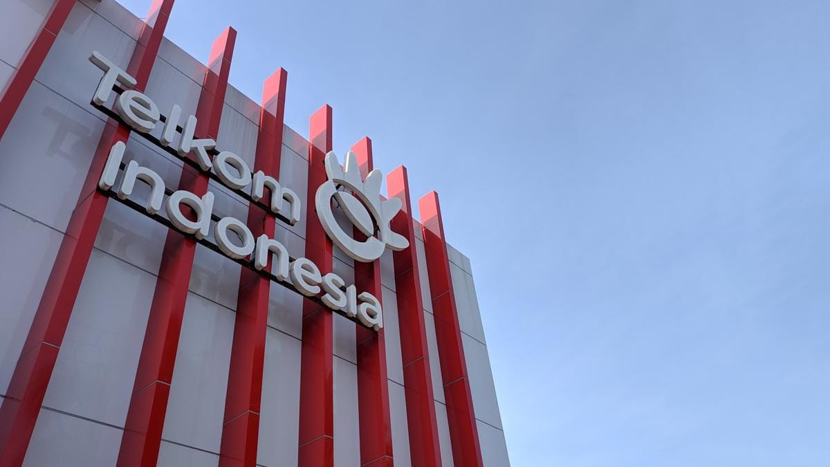 Shutterstock/ senengmotret