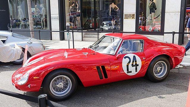 ferrari-250-gto-gt-15621063905-d2d43e583e72cd1420addc9e0bb74dcf-f6aabe928a3f646dd99c0f065dc16289.jpg
